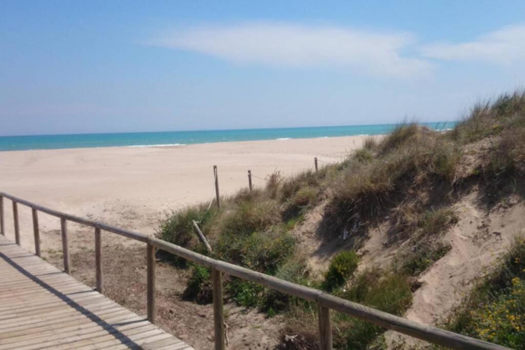 Uim Mediterraneo Poeta 2 Wifi Puerto de Sagunto Bagian luar foto